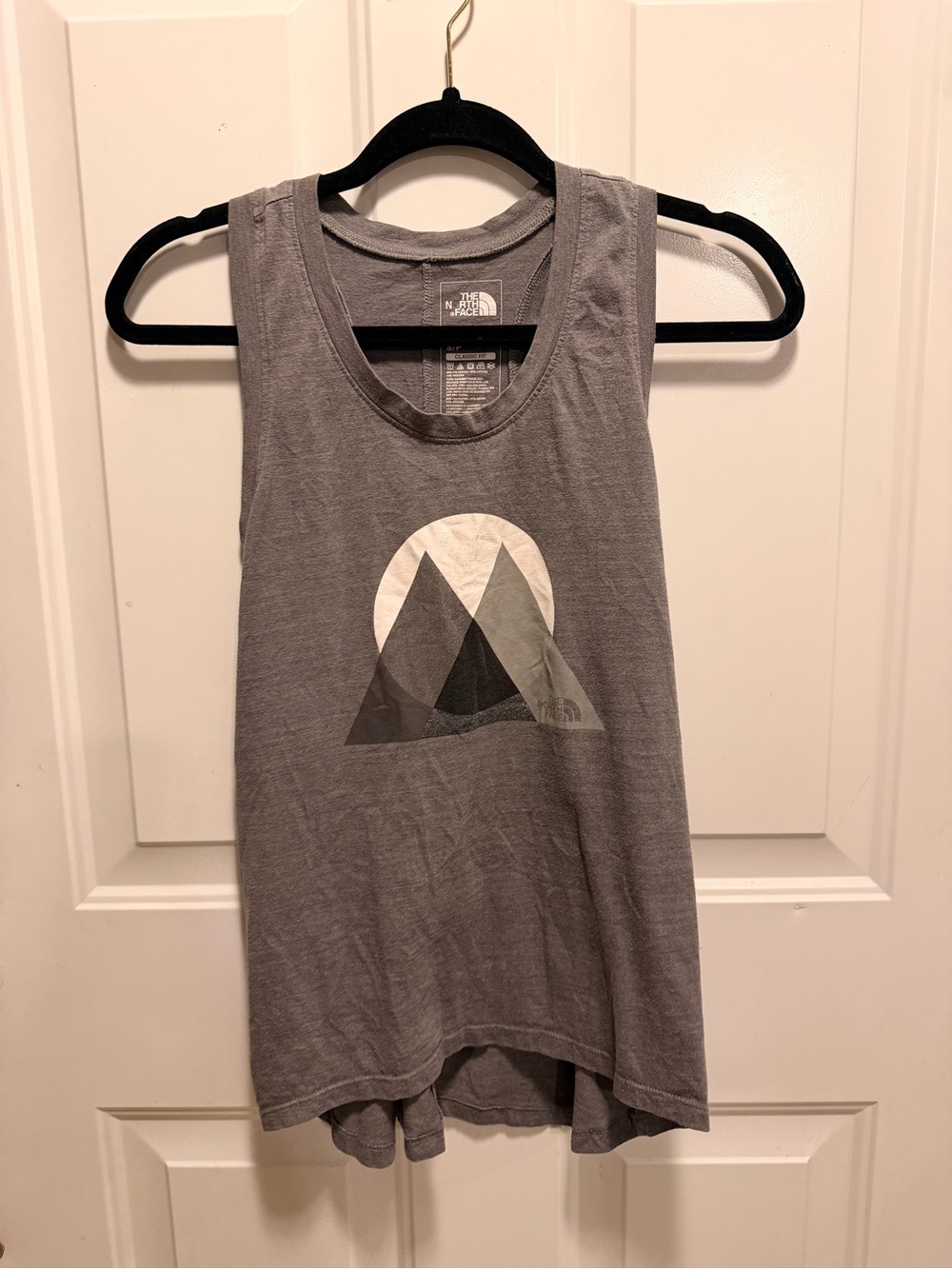 The North Face Women's Gray Graphic Mountain Tank